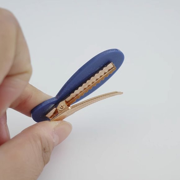 Pair of Cute Design Minimalist Cartoon Blue Fish Shape Hair Clips - Picture 2 of 2